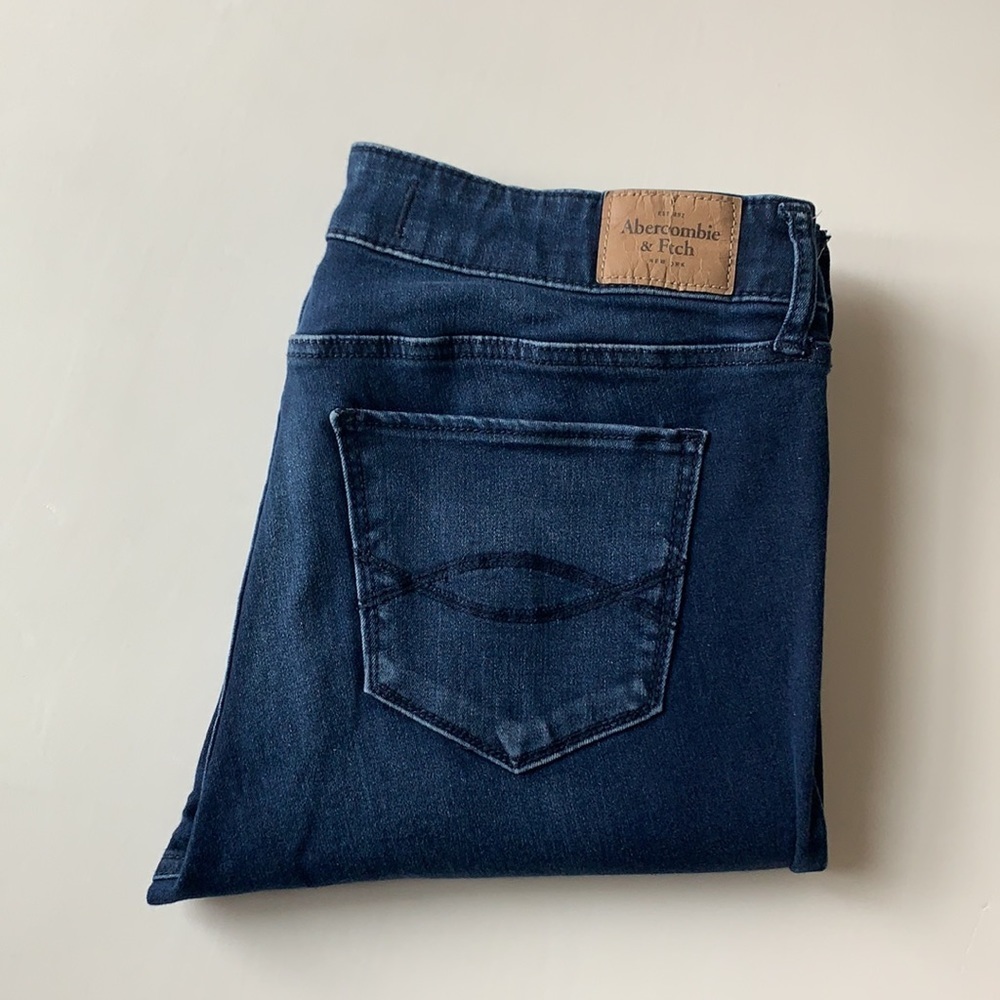 Abercrombie & Fitch Dark Wash Skinny Jeans